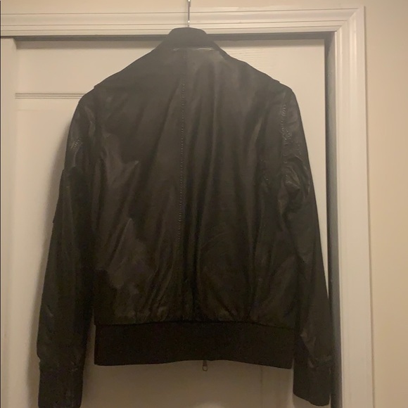 Leather jacket - Picture 3 of 4
